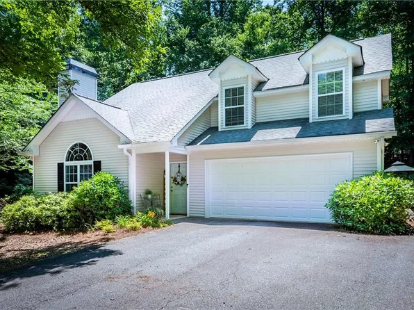 3271 Shuler Rd, Gainesville, GA 30506