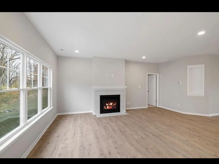 12412 Ontario Pl — Photo 12