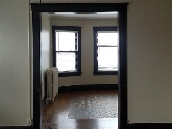 5th image of 1116 Columbus Ave APT 1