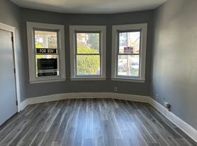 296 Stewart Ave, Kearny, NJ