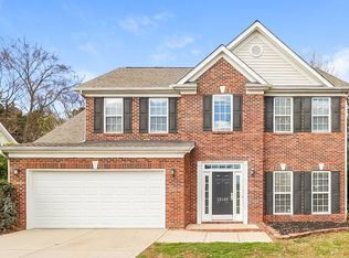 13138 Planters Row Dr, Charlotte, NC 28278
