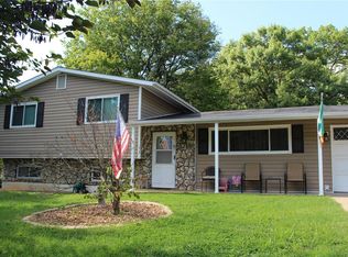 7 Colgate Cir, O'Fallon, MO 63366