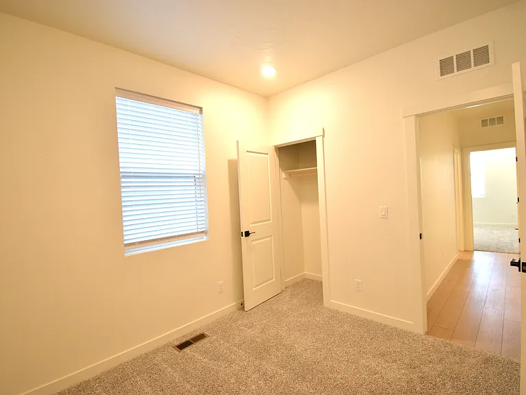 660 W Briaridge Dr — Photo 7