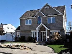 2nd image of 46 Sunnybrook Dr