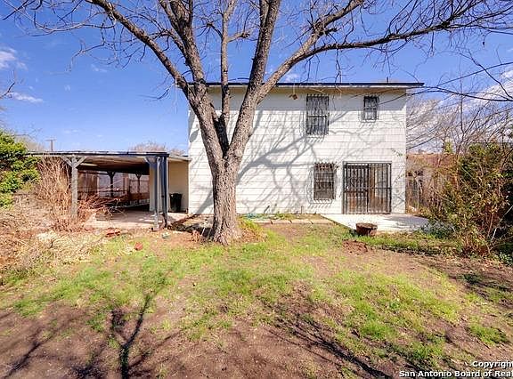 3rd image of 2222 Beechaven Dr