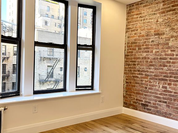 3rd image of 57 E 97th St APT 16