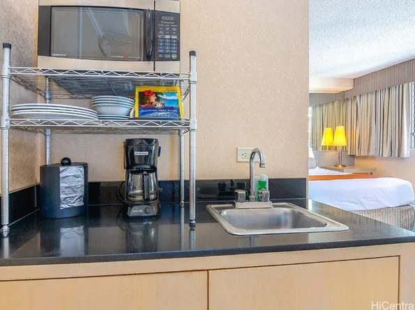 444 Kanekapolei St #1407, Honolulu, HI 96815