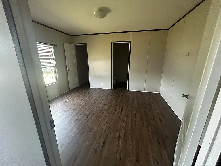 206 Ruby St — Photo 13