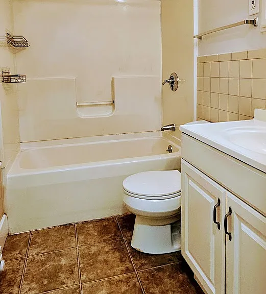 234 Railroad St #4 — Photo 6