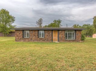 14944 E 520th Rd, Claremore, OK 74019