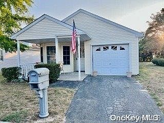 1st image of 15 Greenwood Boulevard #15