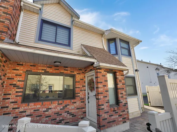 57 Shirra Ave #A, Staten Island, NY 10314
