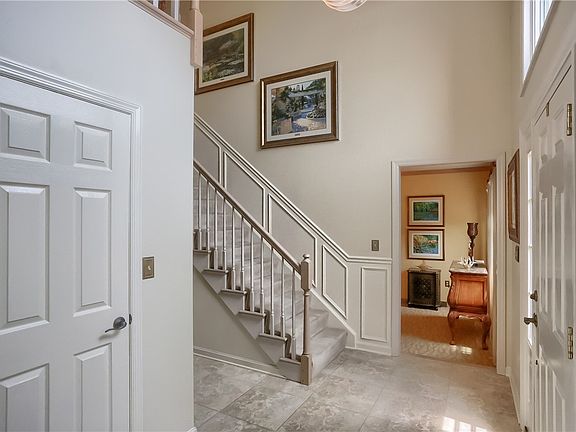 3rd image of 313 Grail Hill Ct