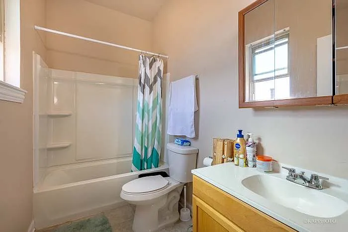 4004 W Wilcox St #1 — Photo 5
