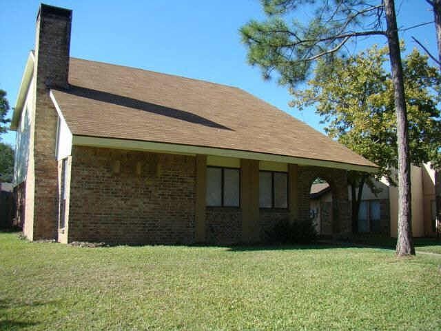 1st image of 3306 Castle Rock Ln