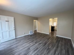 14121 Sylvan St, Van Nuys, CA 91401