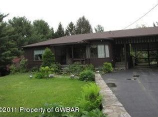67 Golf Course Rd, Hunlock Creek, PA 18621