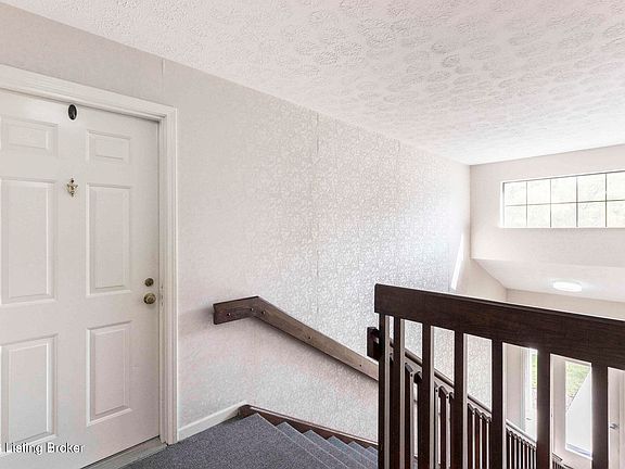 3rd image of 410 Ethridge Ave Unit 207