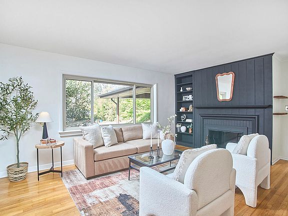 2nd image of 315 Englewood Ave