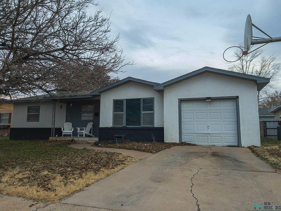 1st image of 808 W Christopher Dr