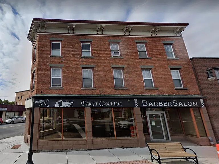 3 Cedar St #6 — Photo 1
