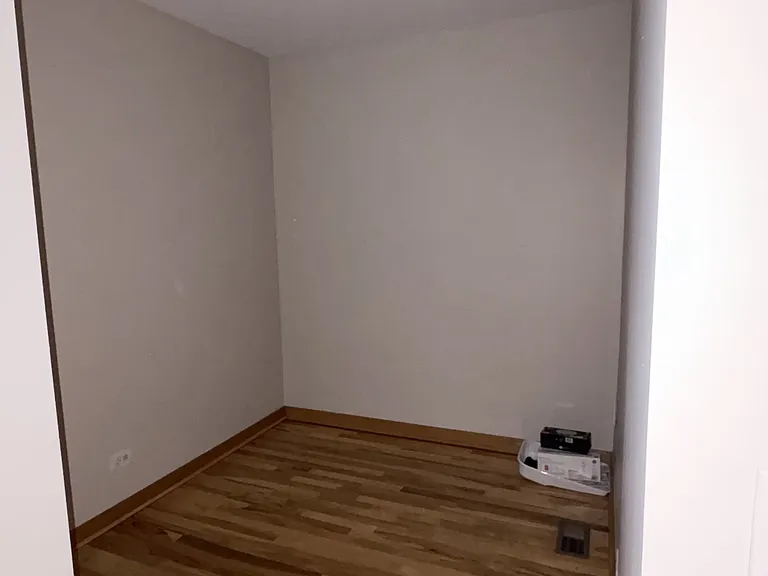 1033 E 46th St #204 — Photo 10