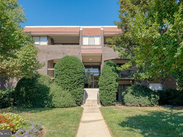 415 Christopher Ave #112, Gaithersburg, MD 20879