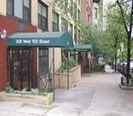 Rented by RC Realty Group of New York Inc | media 14