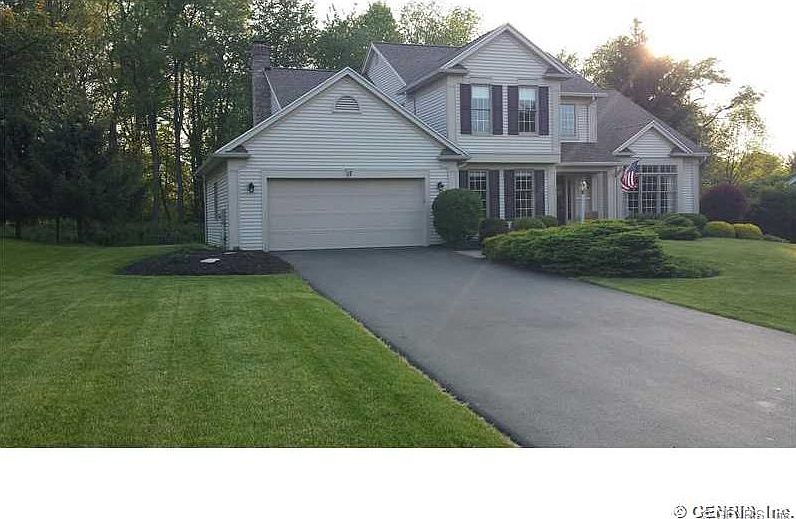 1st image of 17 Wenham Ln