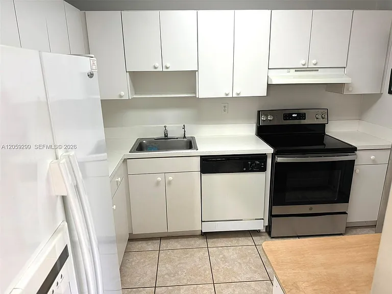 7400 Miami Lakes Dr #D206 — Photo 7