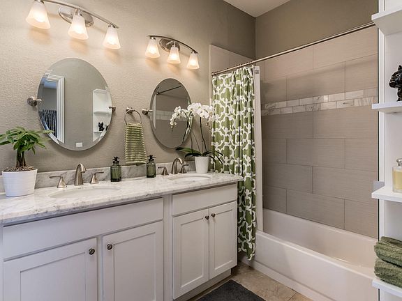 04_Master Bath