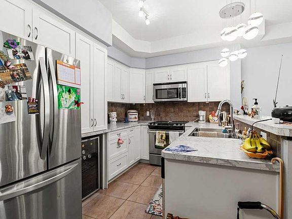 4th image of 100 S Lakeway Blvd #107