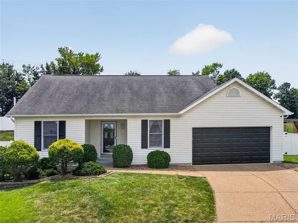5039 Joshua Dr, Wentzville, MO 63385