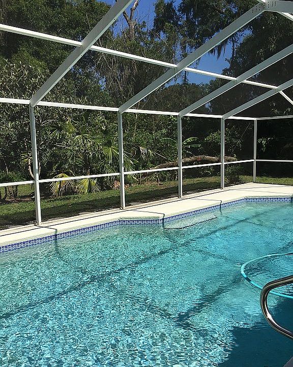 Volleyball pool