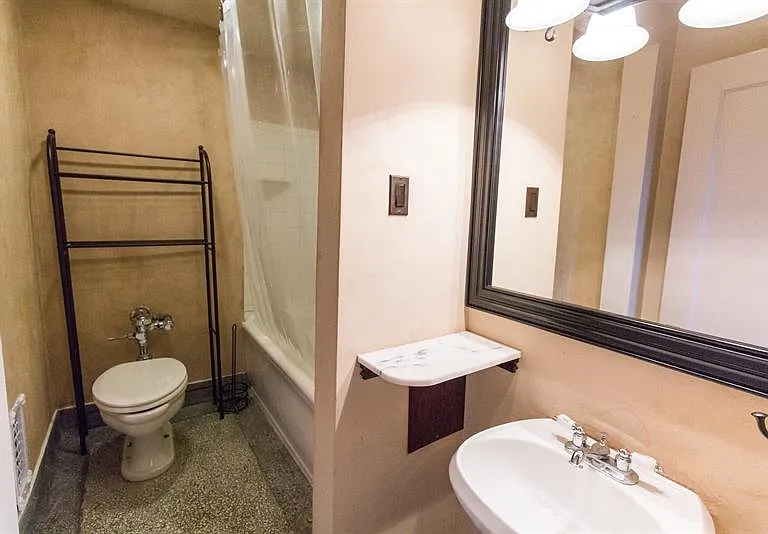 131 S Higgins Ave #7-4 — Photo 8