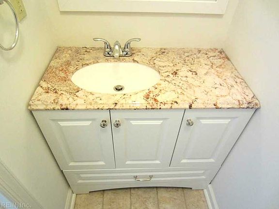 5th image of 1716 Blue Lagoon Ct