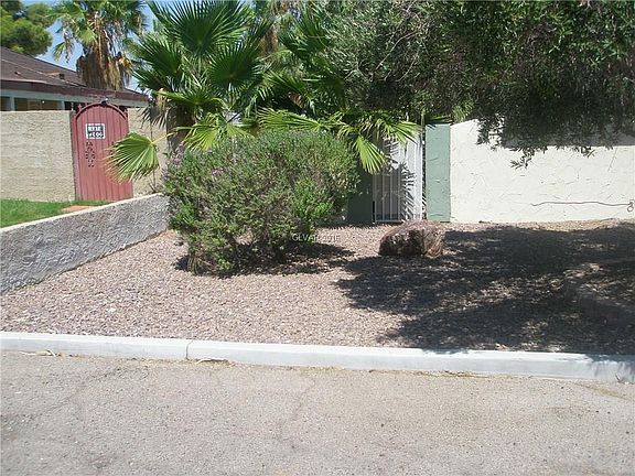 4th image of 1965 Leonard Ln