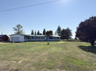 1995 Range Line Rd, Deckerville, MI 48427