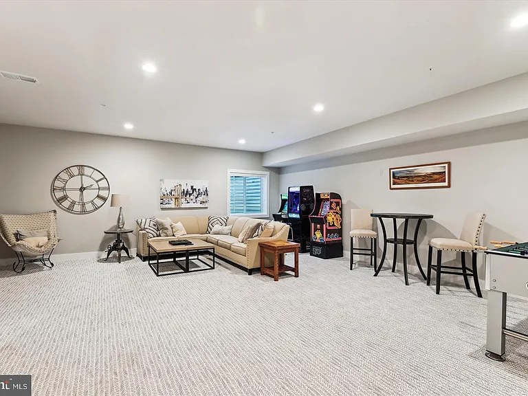 3062 Forum Pl — Photo 23
