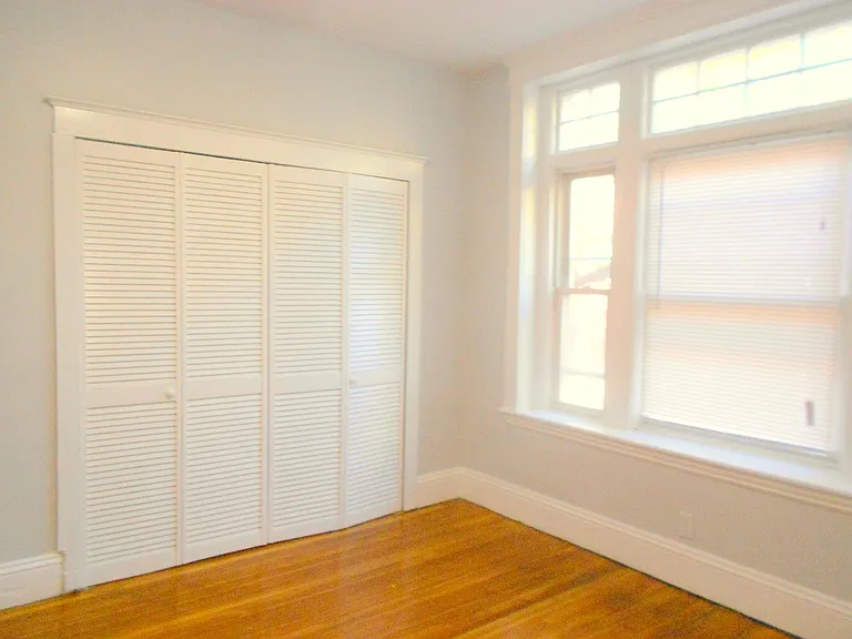 2 Strathmore Rd #2 — Photo 6