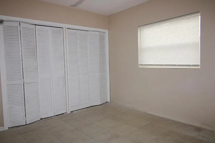 1417 W 32nd St — Photo 11