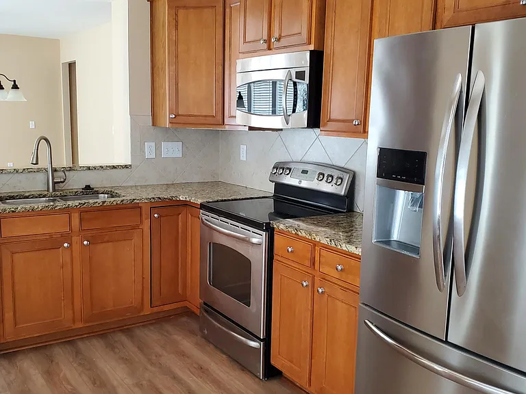 1220 Flat Rock St — Photo 4