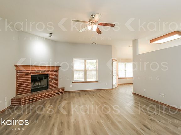 3rd image of 2720 SE 94th St
