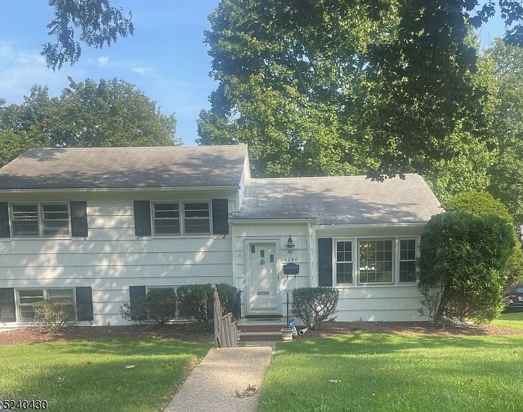 1st image of 1284 Pleasant Valley Way