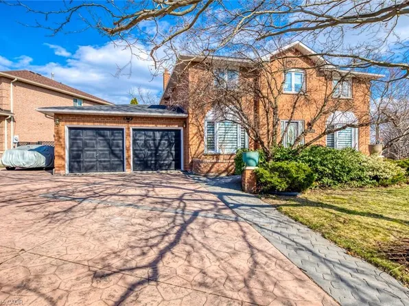 2916 Sycamore St, Oakville, ON L6J 7H6