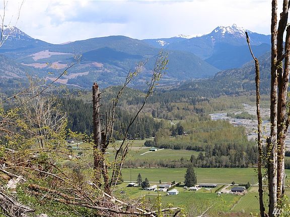 2nd image of 6204 Mt Baker Hwy