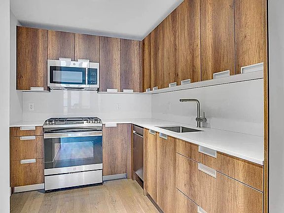 2nd image of 350 45th St #2B
