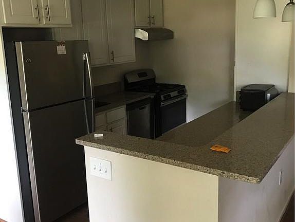 3rd image of 3355 University Blvd W #5