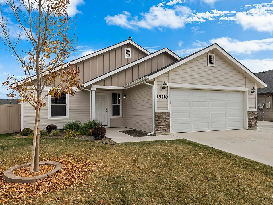 1st image of 19410 Red Eagle Way