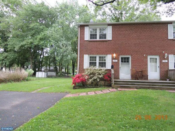 456 Kalmia St, Warminster, PA 18974